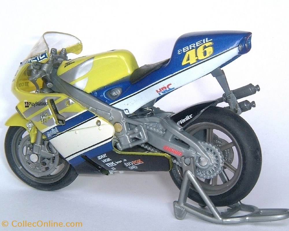modeles reduits motos honda 2000 nsr 500 valentino rossi
