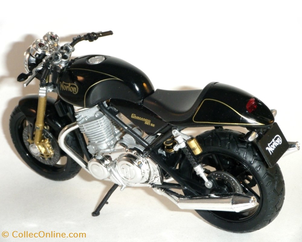 modele reduit moto norton 2011 commando 961 s e