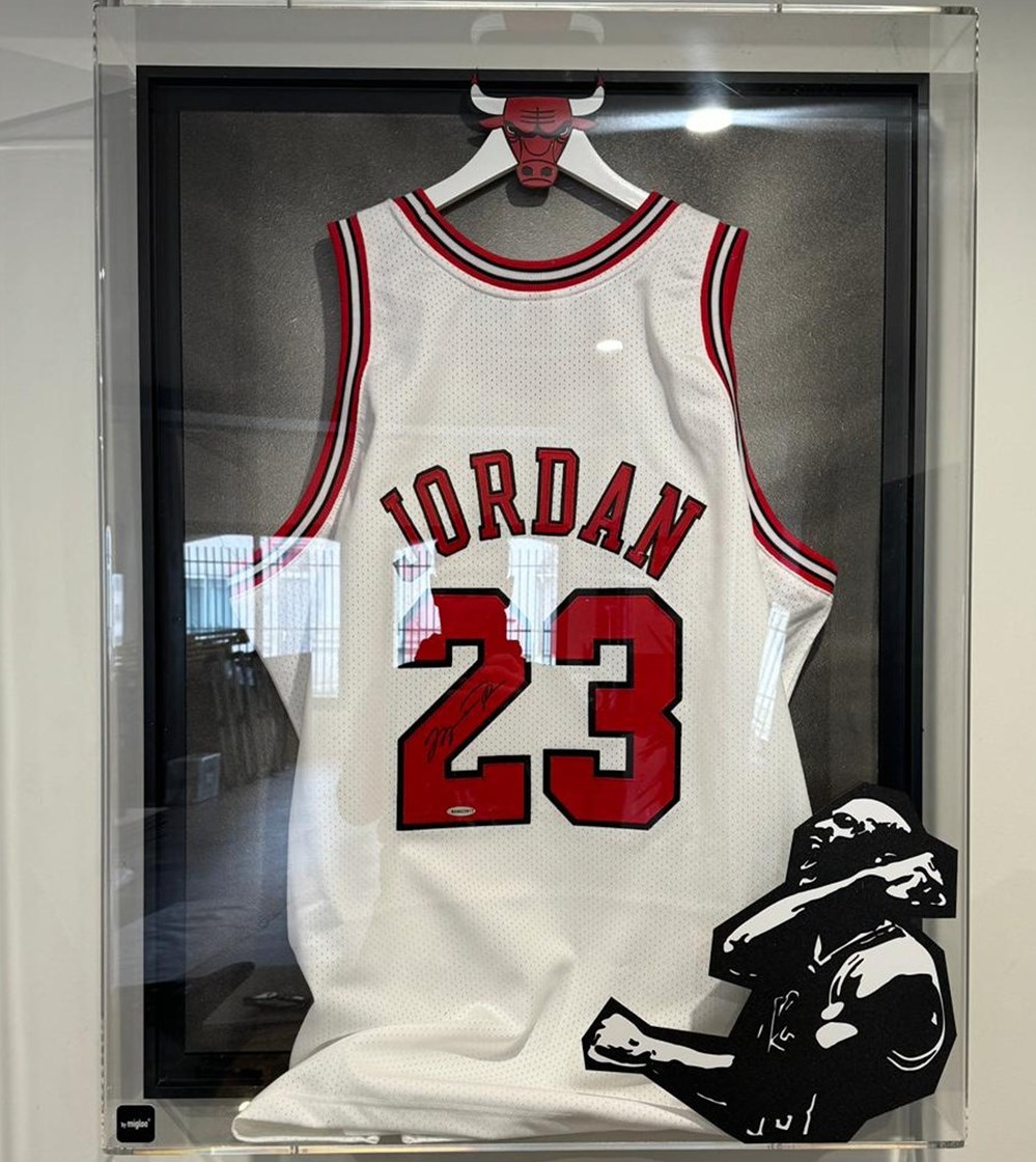 lot 02 michael jordan prix de depart 23 000 euros