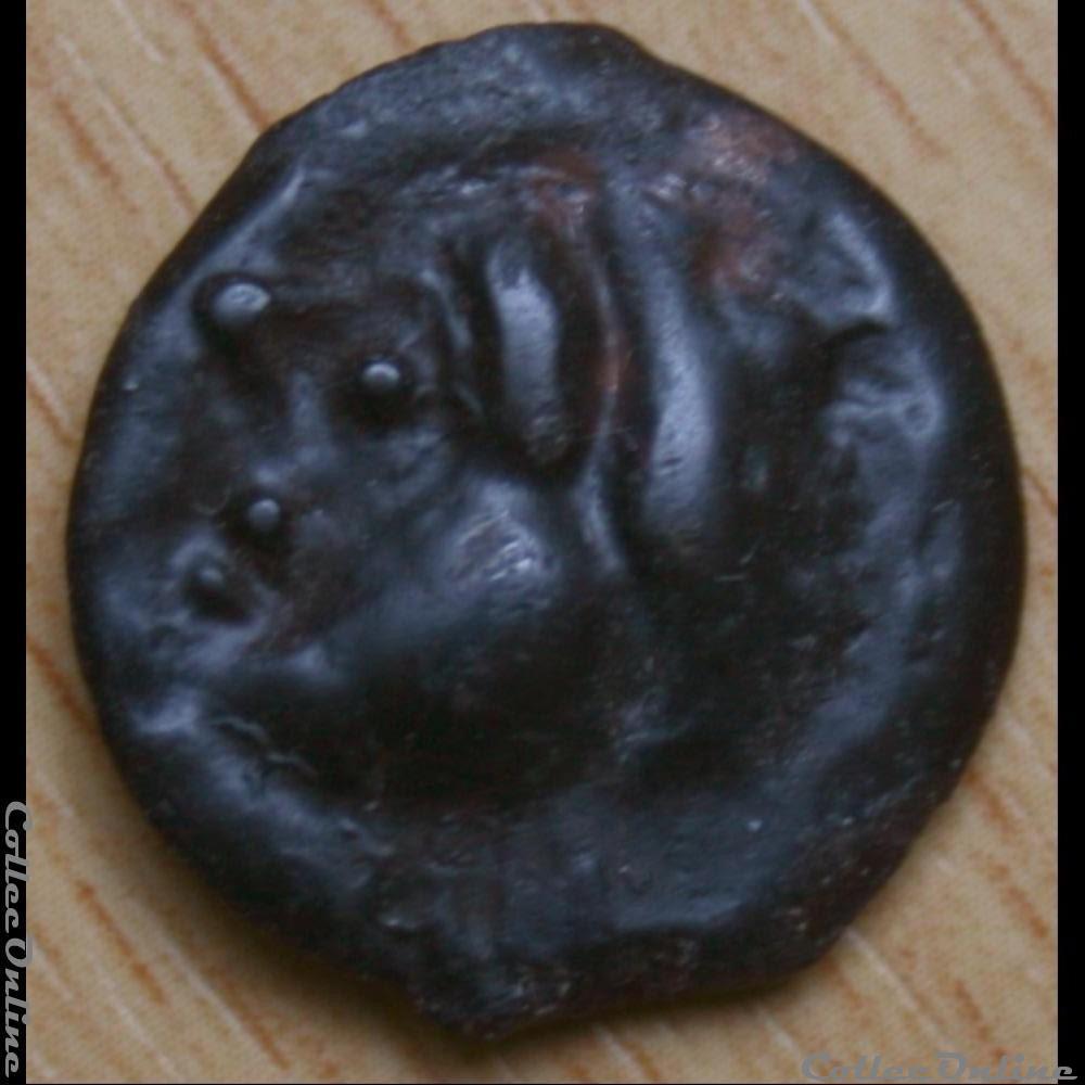 Série 24 DT 151 Potin à la tête de face sous le sanglier monnaie antique gauloise serie 24 dt 151 potin a la tete de face sous le sanglier