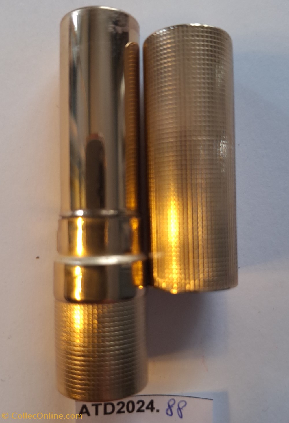 ATD2024.88 Rouge-à-lèvres doré Elisabeth Arden parfums beaute poudriers atd2024 88 rouge a levres dore elisabeth arden
