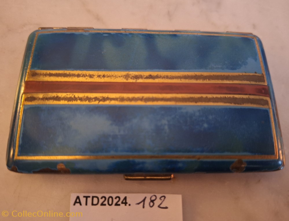 parfums beaute poudriers atd2024 182 poudrier rectangulaire bleu rouge et dore