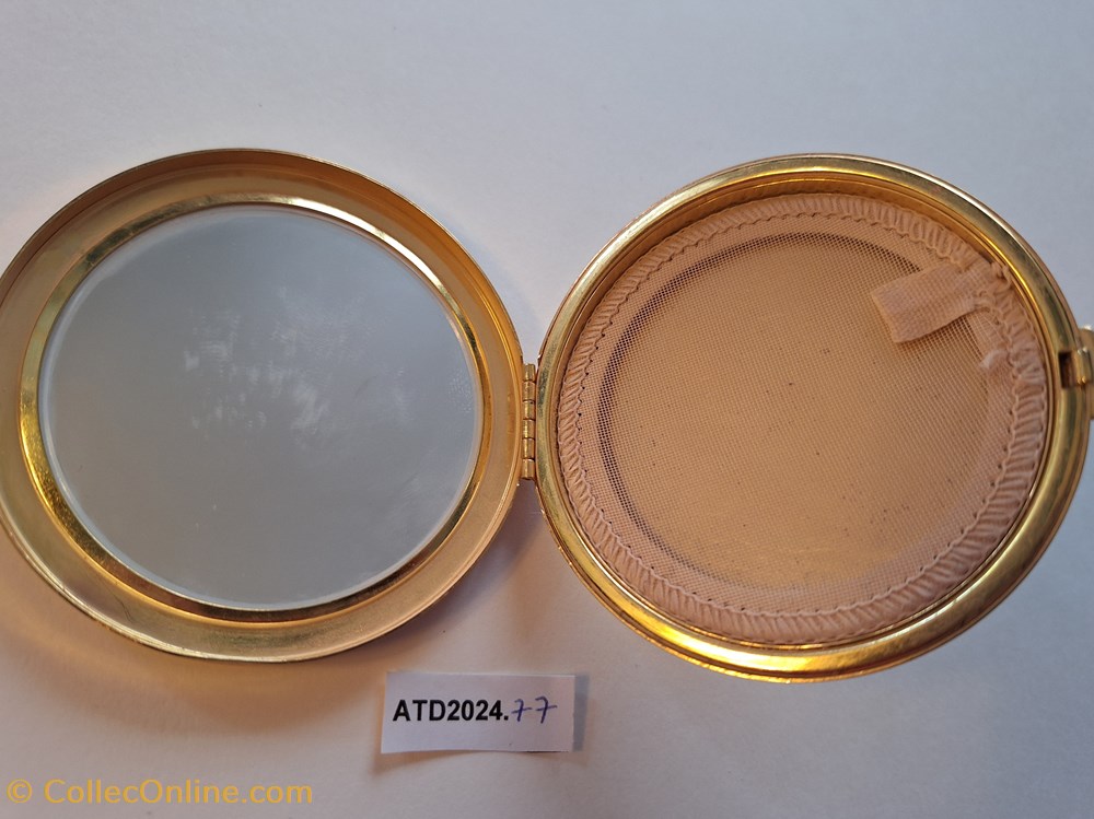 parfums beaute poudriers atd2024 77 poudrier rond aux fleurs et a l oiseau en tolede