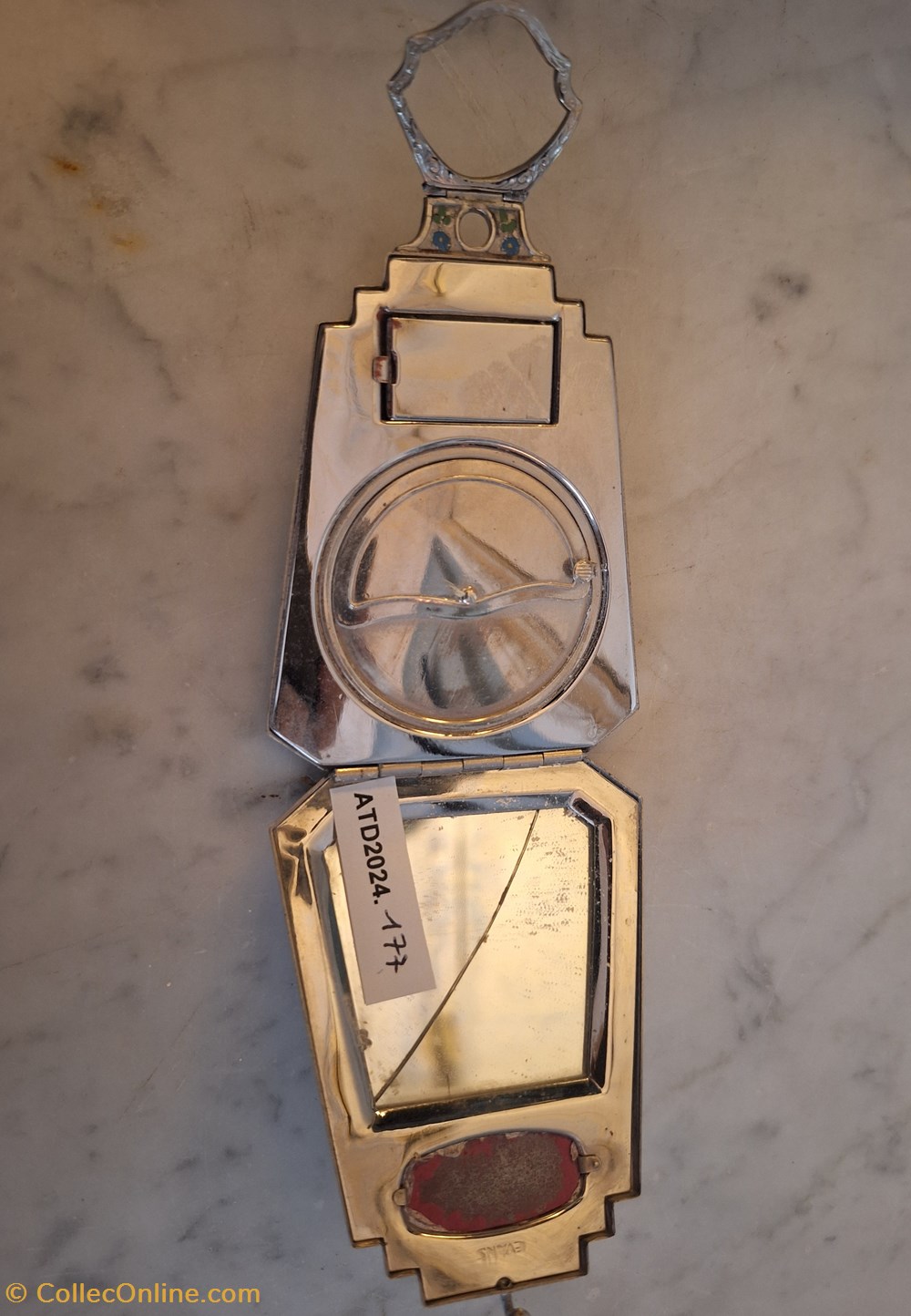 parfums poudriers atd2024 177 boite de beaute trapezoidale evans