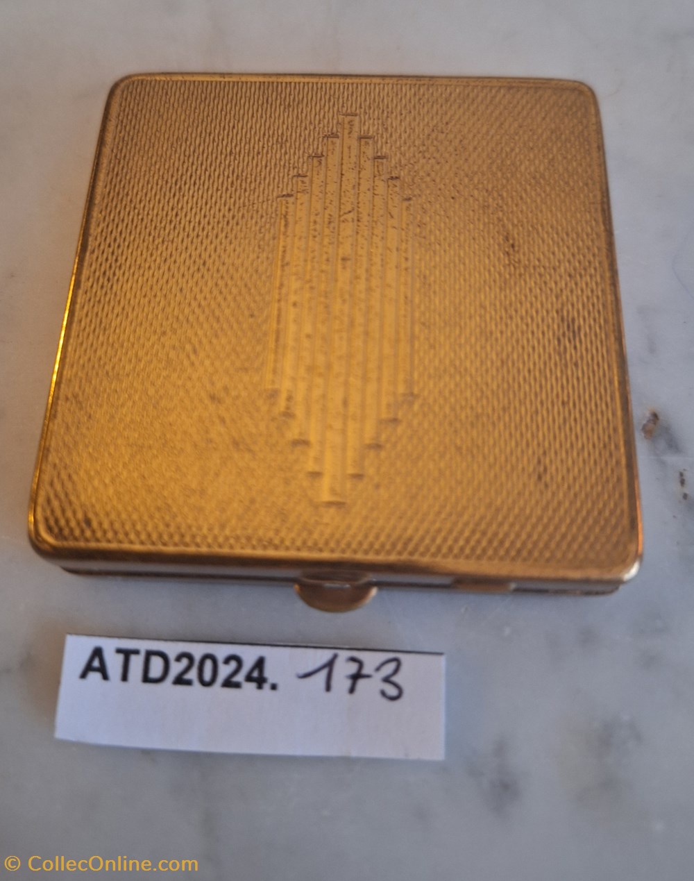 ATD2024.173 Poudrier carré Grossmith parfums beaute poudriers atd2024 173 poudrier carre grossmith