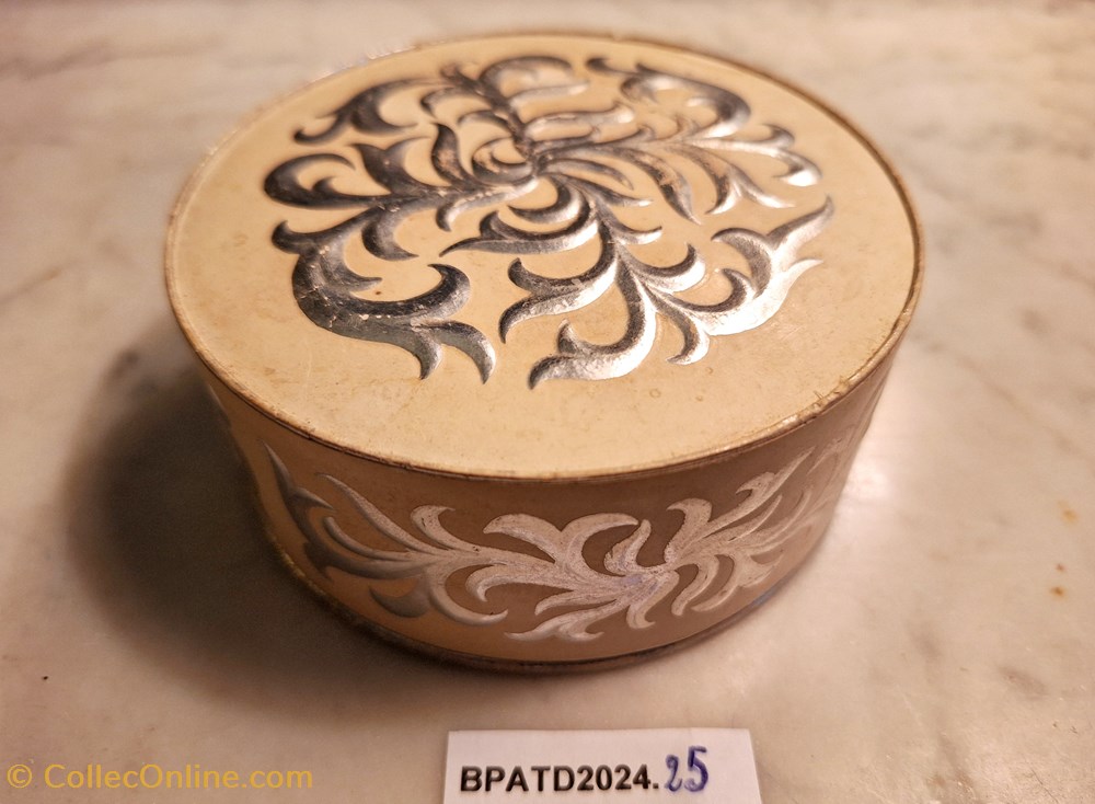 BPATD2024.25 Poudre Stendhal Sanseverina parfums beaute boites bpatd2024 25 poudre stendhal sanseverina
