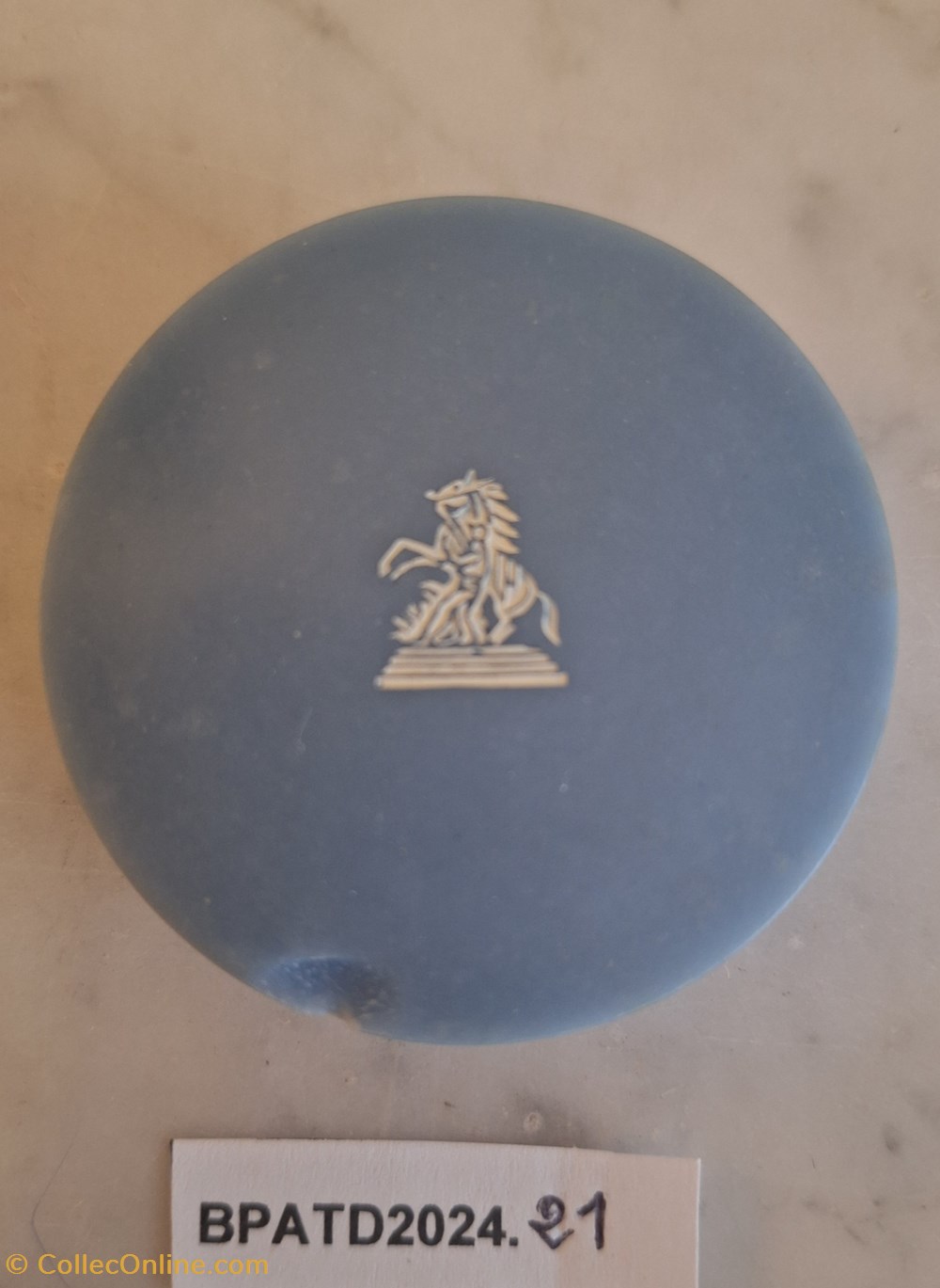 parfums beaute boites poudre bpatd2024 21 boite a fard guerlain gaiminois