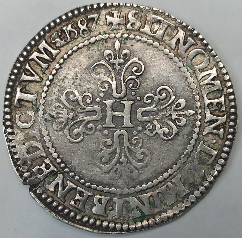 Henri III 1/2 franc col plat 1587C monnaies europe medievale france royales henri iii 1 2 franc col plat 1587c
