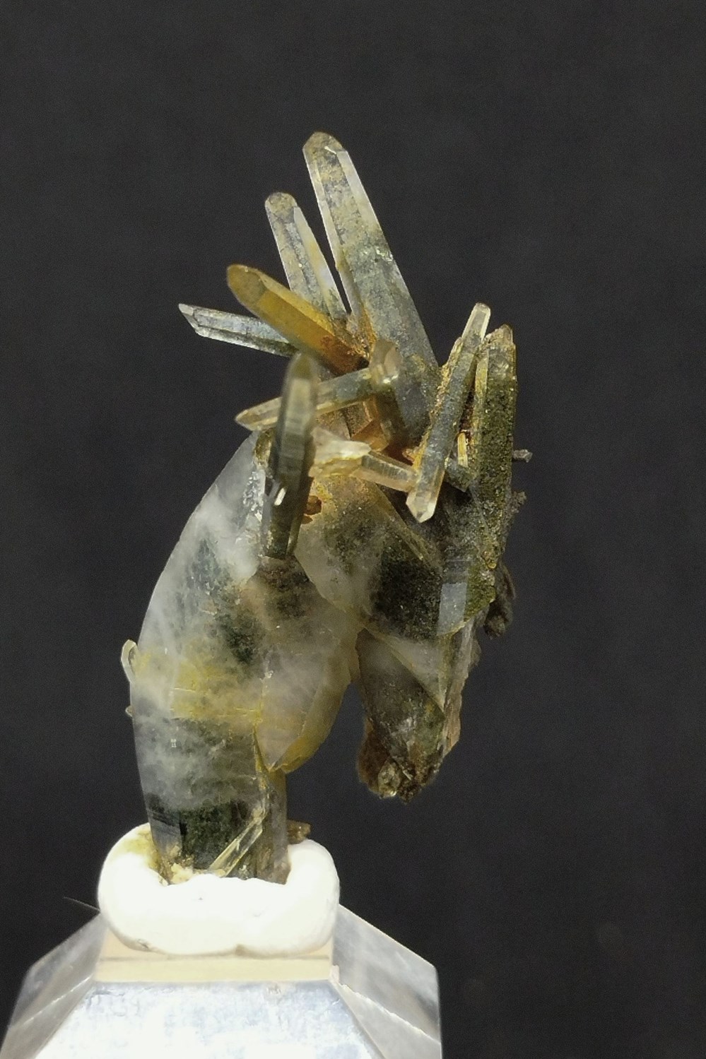 Quartz et Inclusions de chlorite mineraux meteorites quartz et inclusions de chlorite