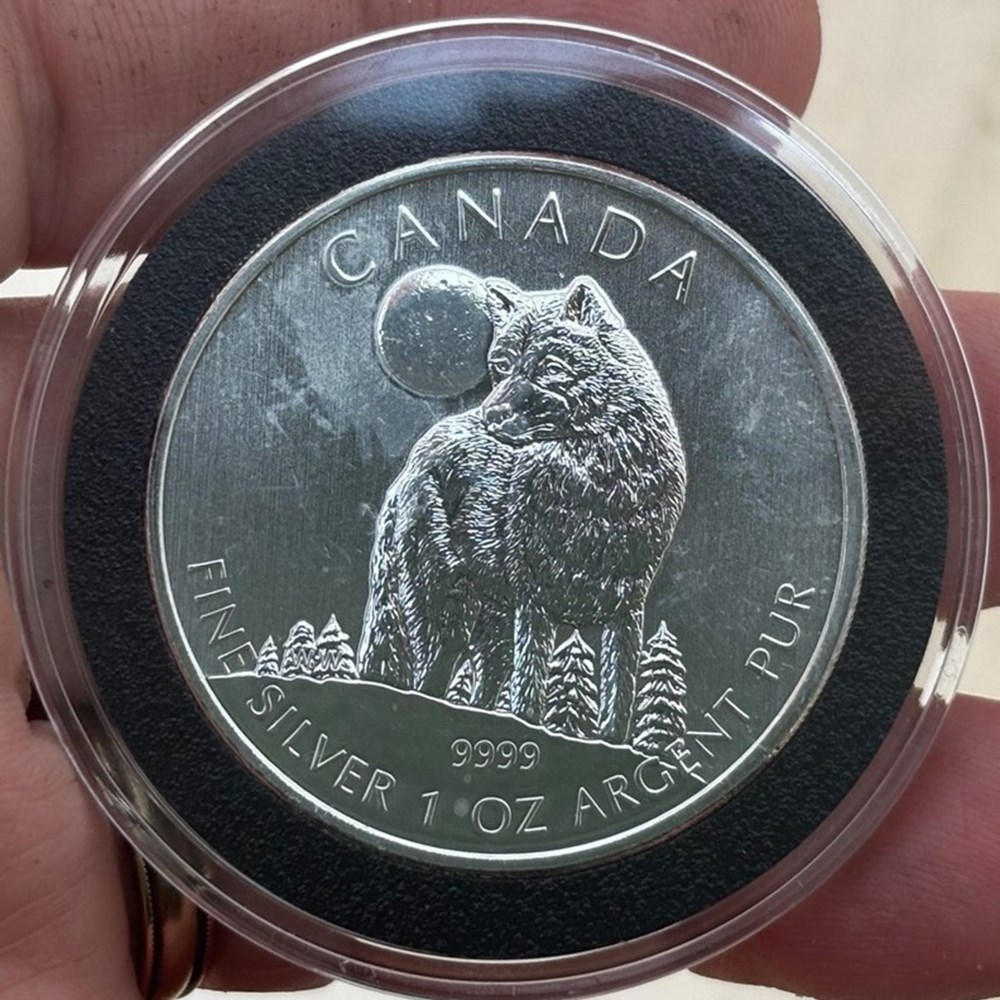 Canada: 2011 silver 5-dollars of Elizabeth II, Timber Wolf bullion coin (1 ounce, .9999 fine) 3 coins world canada 2011 silver 5 dollars of elizabeth ii timber wolf bullion coin 1 ounce 9999 fine