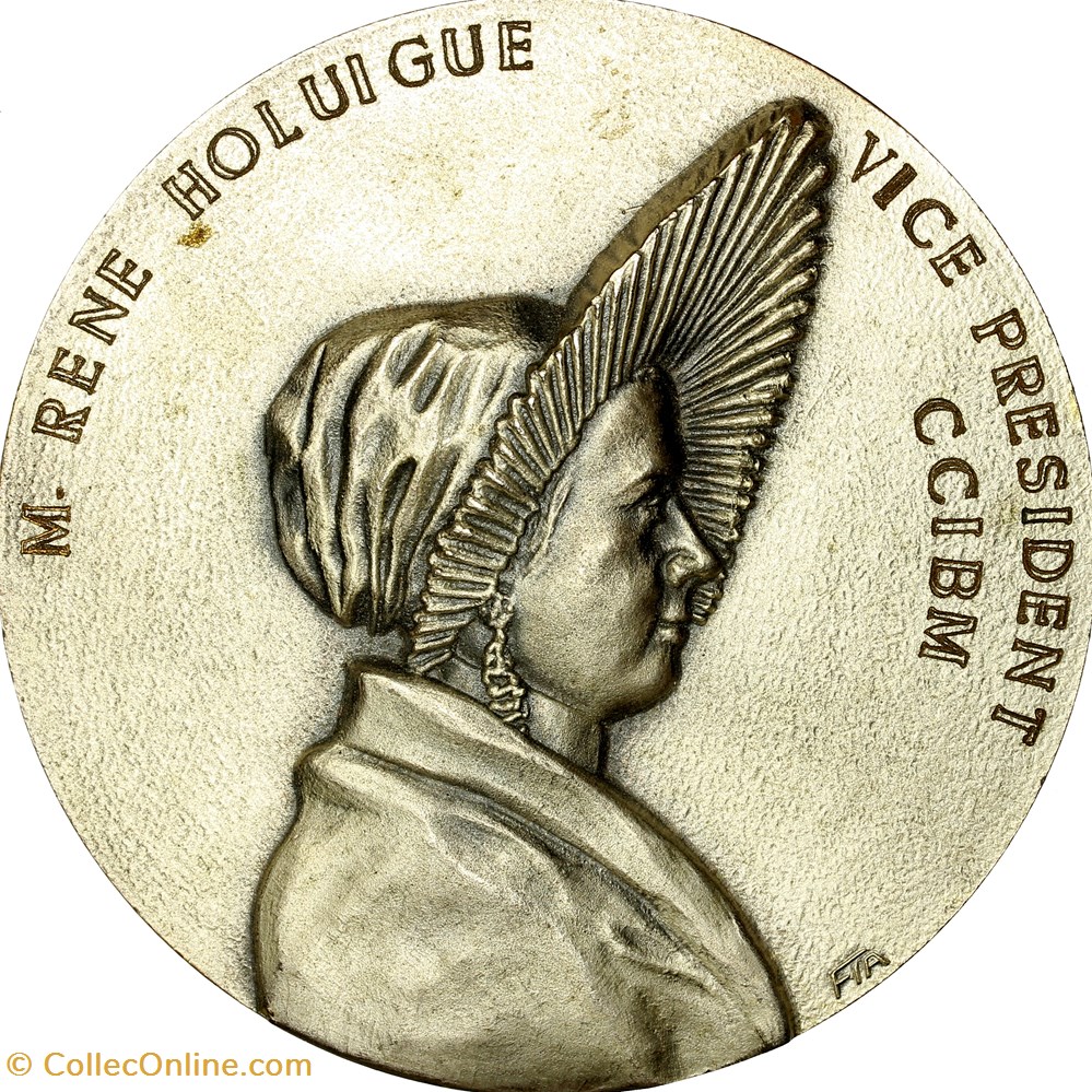 Médaille de René Holuigue et de la Chambre de Commerce de Boulogne-sur-Mer, date indéterminée medailles france medaille de rene holuigue et de la chambre de commerce de boulogne sur mer date indeterminee
