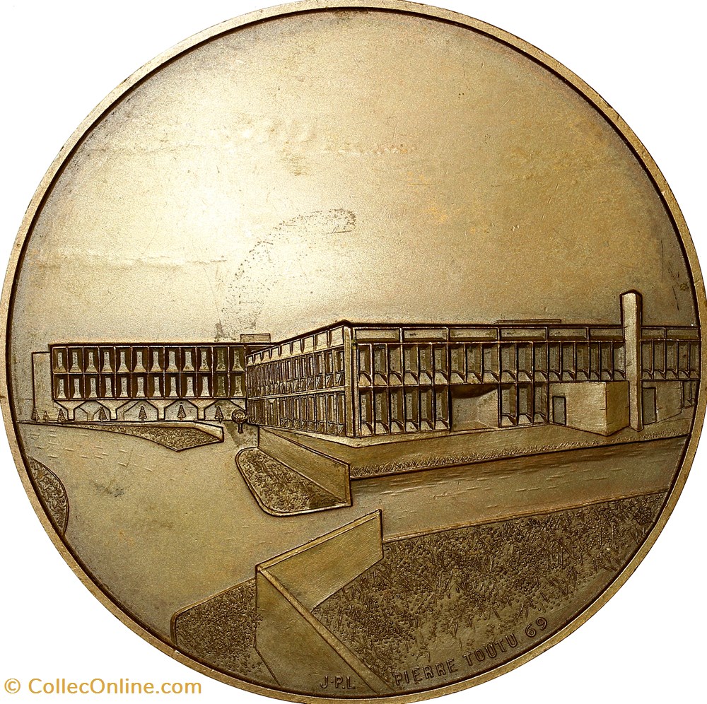 medailles france medaille des laboratoires sarget de merignac 1972