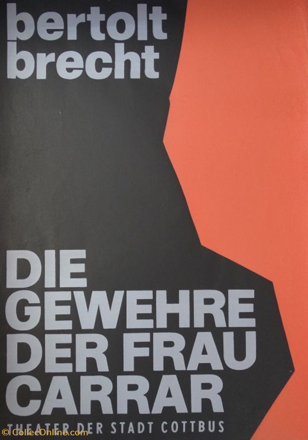 documents anciens affiches spectacle theater der stadt cottbus die gewehre der frau carrar 1985
