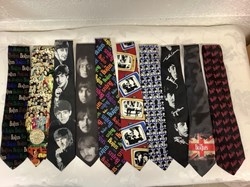 Lot de 10 cravates de collection The Beatles