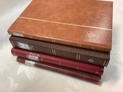 4 albums de timbres, principalement Amériques, pour la plupart, oblitérés,