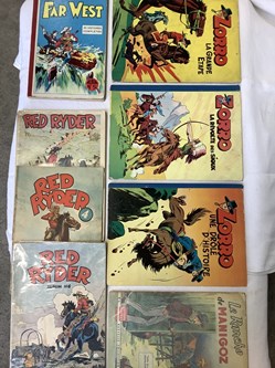 Lot de 8 Bd années 50, dont Zorro, Red Ryder, Far West. 2 pages abîmées sur Zorro une drôle d’histoire, le reste sans dégradation ni crayonnage