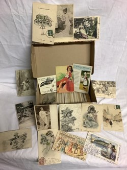 Lot de cartes postales sur le thème de la femme, du couple et autres fantaisies