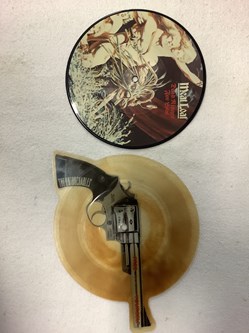 2 vinyles « Picture » Méat Loaf et « The Untouchables »
