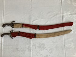 Paire de sabres indopersans.