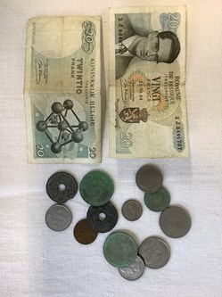 2 billets 20 francs belges 1964 et quelques pièces diverses