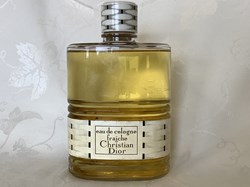 Factice rare « eau de cologne fraîche » de Christian Dior. Il manque le ruban noir. Quelques traces sur