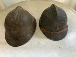 2 casques militaires