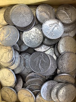 80 pièces de 5 Frs argent, années 60