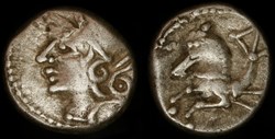 Denier à l'hippocampe, tête à gauche