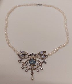 Pärlcollier med dekordel i silver