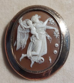 Brosch camé, dagen