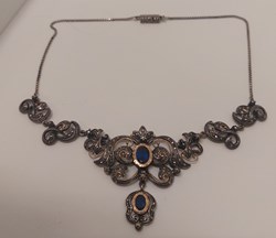 Collier, silver med blå stenar