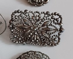 Brosch steel cut