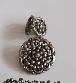 Knappar, runda, steel cut