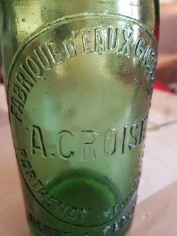 bouteille en verre A.Croisé - Fabrique d' eaux gazeuses - Parthenay