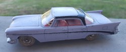 Chrysler Saratoga parme/noir.