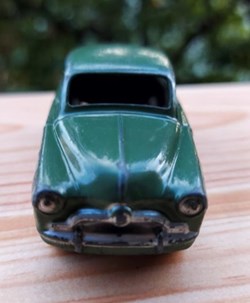 Simca Aronde berline vert olive