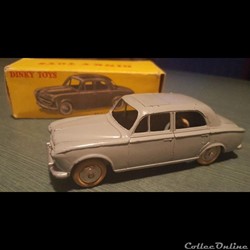 Peugeot 403 berline – sans vitre grise
