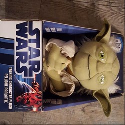 2012 - Underground Toys - Yoda Peluche Parlante