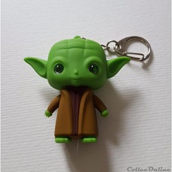 2015 - Star War Yoda Luminous Voice Keychain LED Small Flashlight