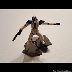 2006 - Hasbro 1:32 Soldier Figure Imperial Clone Stormtrooper Commander S183