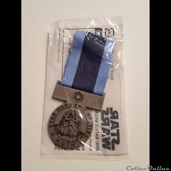 2015 - ToysRUs - MédailleStar Wars Epic Battles Hoth - 1/4
