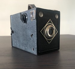 Appareil photo argentique Kodak Brownie.