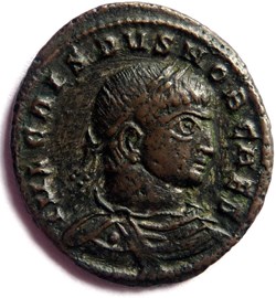 Crispus 319/Siscia/VICTORIAE LAETAE PRINC PERP