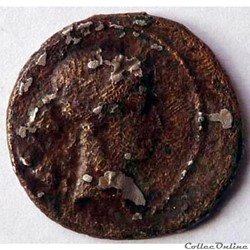 Gens Claudia -42/Denier fourré/Apollon