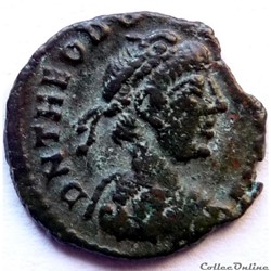 Théodose 383-388/Rome/VICTORIA AVGGG