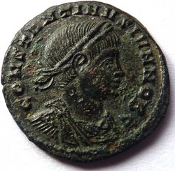 Constantin II 326/Ticinum/PROVIDENTIA CAESS