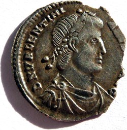 Valentinien 367-375/Constantinople/VOT V MVLT X