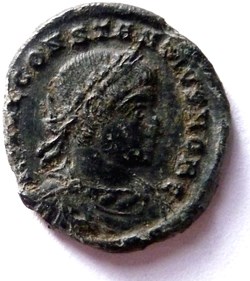 Constance II 331-332/Arles/GLORIA EXERCITVS