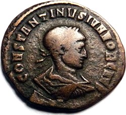 Constantin II 317-318/Ticinum/CLARITAS REIPVBLICAE