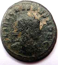 Crispus/Ticinum/VICTORIAE LAETAE PRINC PERP